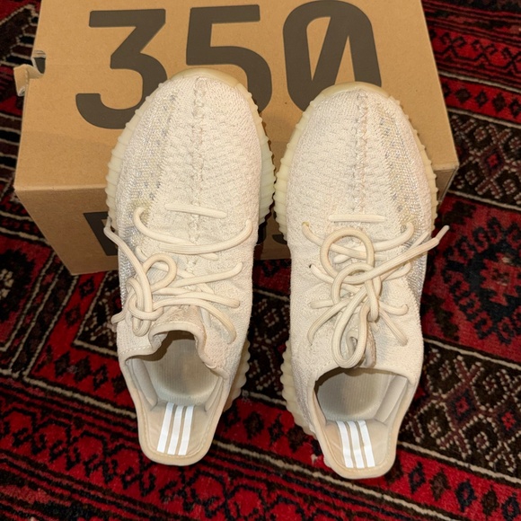 Adidas Yeezy Boost 350 V2 Cream Triple White | Authentic | With Box - Picture 6 of 6